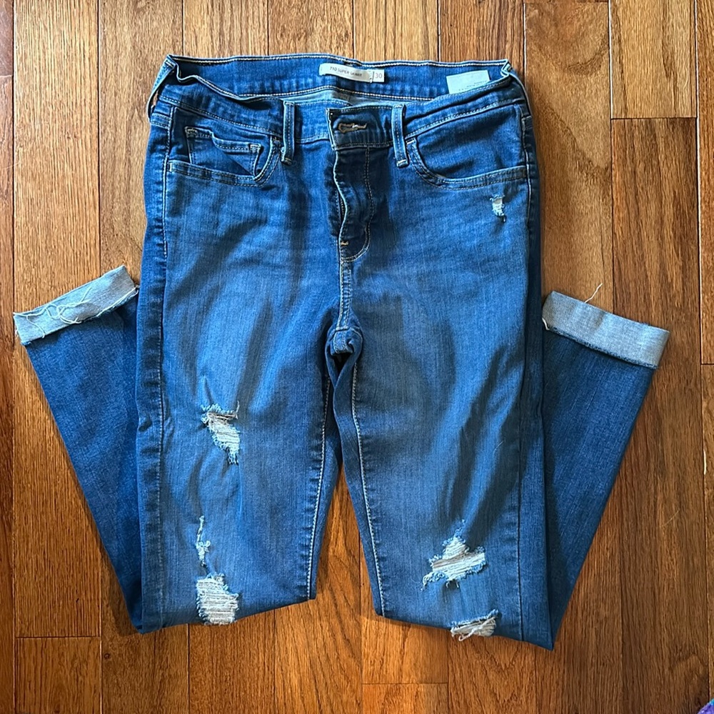 Women’s Levi skinny stretch jeans
